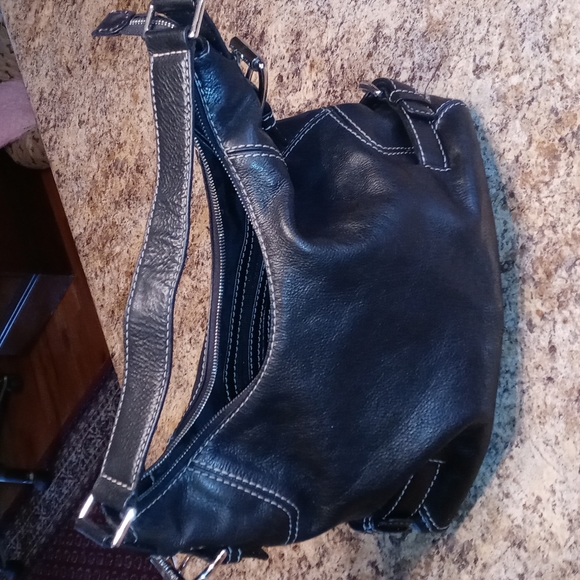 MICHAEL KORS BLACK PEBBLED LEATHER HOBO BAG - Picture 2 of 13